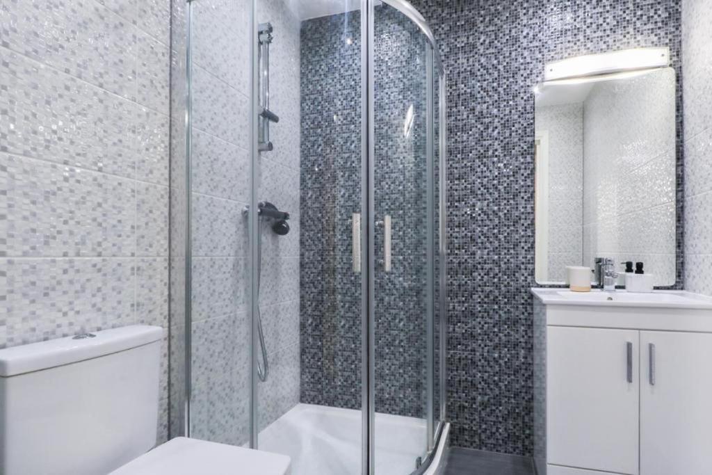 Modern Stunning Flat In Hackney * Londen